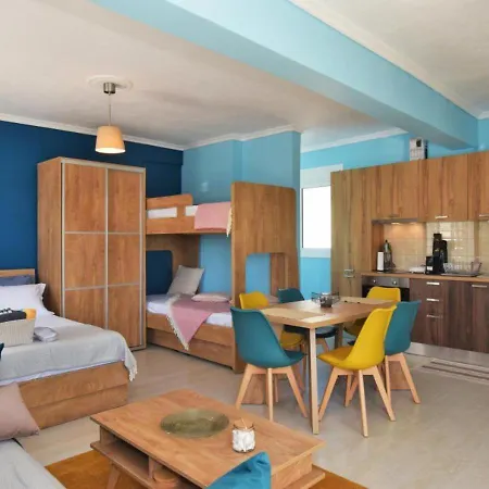 Orestis Apartament *